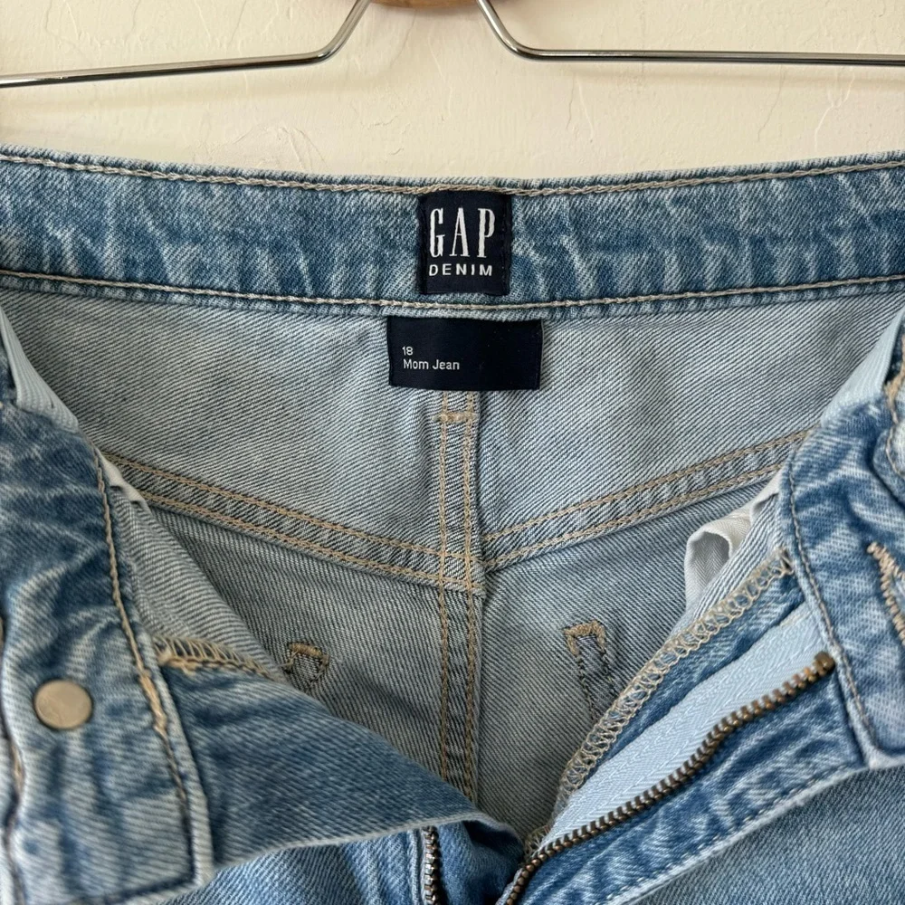 Gap Denim Girls Boho Medium Wash Distressed Mom Jeans Size 18